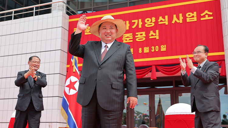 함경남도 낙원군에 세워진 대규모 바다 양식기지인 낙원군바다가양식사업소 준공식이 30일 김정은 북한 국무위원장이 참석한 가운데 열렸다고 조선중앙통신이 31일 보도했다. /연합뉴스 