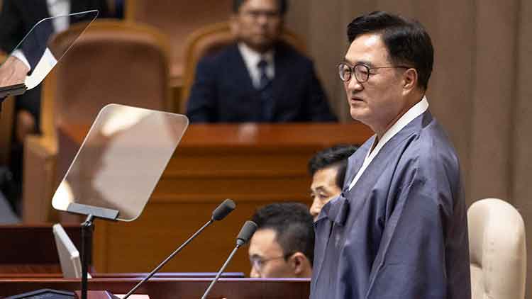 우원식 국회의장이 1일 국회에서 열린 정기국회 개회식에서 개회사를 하고 있다. /연합뉴스