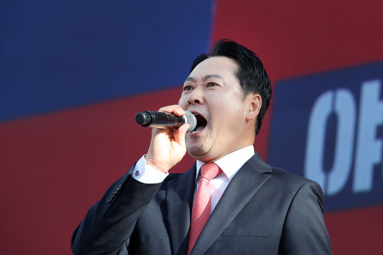 국민의힘 장동혁 대표가 21일 대구 동구 동대구역 광장에서 열린 '야당탄압·독재정치 국민 규탄대회'에서 발언하고 있다.  /연합뉴스 