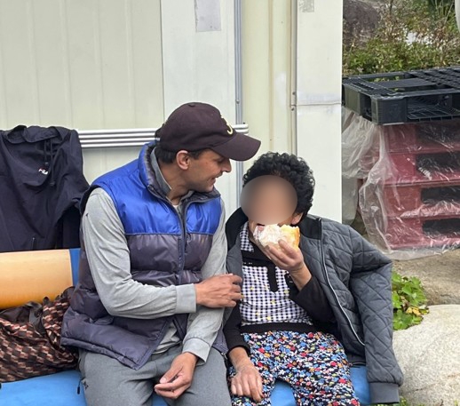 실종자 구조한 카렐 뷔살 씨