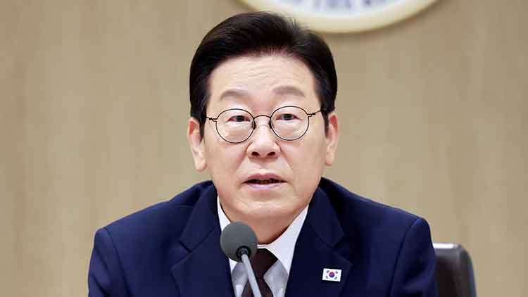 이재명 대통령이 14일 서울 용산 대통령실 청사에서 열린 국무회의에서 발언하고 있다. /대통령실통신사진기자단