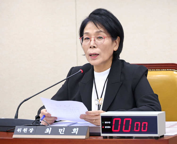 더불어민주당 소속 국회 과학기술정보방송통신위원회 최민희 위원장 /연합뉴스 