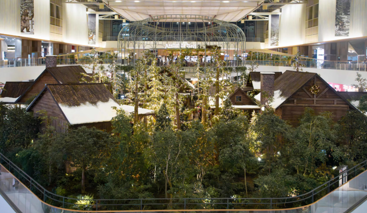 현대백화점 더현대 서울 5층 사운즈 포레스트에 조성된 '해리의 크리스마스 공방' (출처:현대백화점)