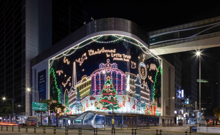 서울 중구 롯데타운 명동 영플라자 건물 외벽에 설치된 미디어 파사드. (출처:롯데백화점)
