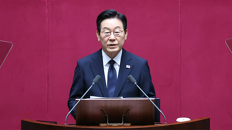 이재명 대통령이 4일 국회 본회의장에서 2026년도 정부 예산안 시정연설을 하고 있다. /연합뉴스