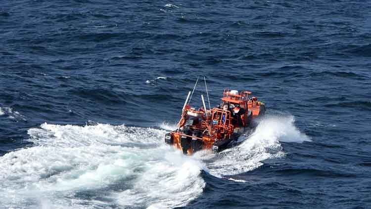 실종 선원 찾는 군산해경 /군산해경 제공