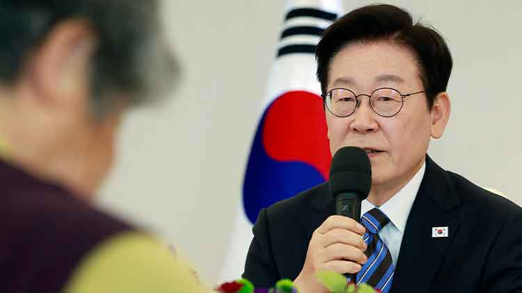 이재명 대통령이 13일 용산 대통령실에서 열린 민주화실천가족운동협의회 초청 오찬 간담회에서 발언하고 있다. /대통령실통신사진기자단