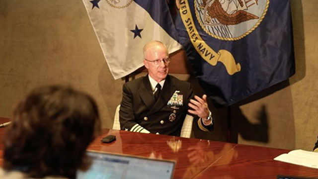 대럴 커들 미 해군참모총장이 14일 국방부 기자단과 인터뷰를 진행하고 있는 모습. 2025.11.16. /국방부공동취재단