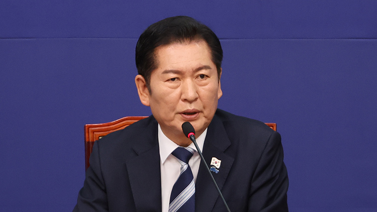 더불어민주당 정청래 대표가 26일 서울 여의도 국회에서 열린 최고위원회의에서 발언하고 있다. /연합뉴스
