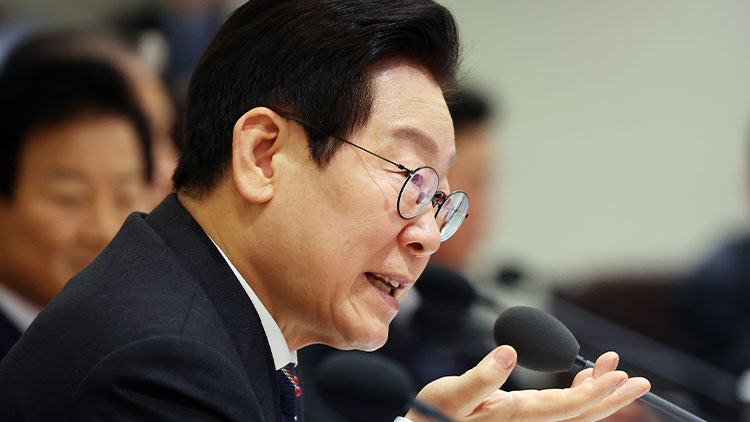 이재명 대통령이 9일 서울 용산 대통령실에서 열린 국무회의에서 발언하고 있다. /연합뉴스