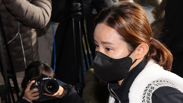 남현희 사기 방조 혐의 불기소…"전청조에게 이용당해"