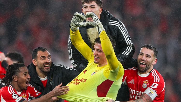 골키퍼 '극장골'이 살렸다…모리뉴의 벤피카, 챔스 플레이오프행