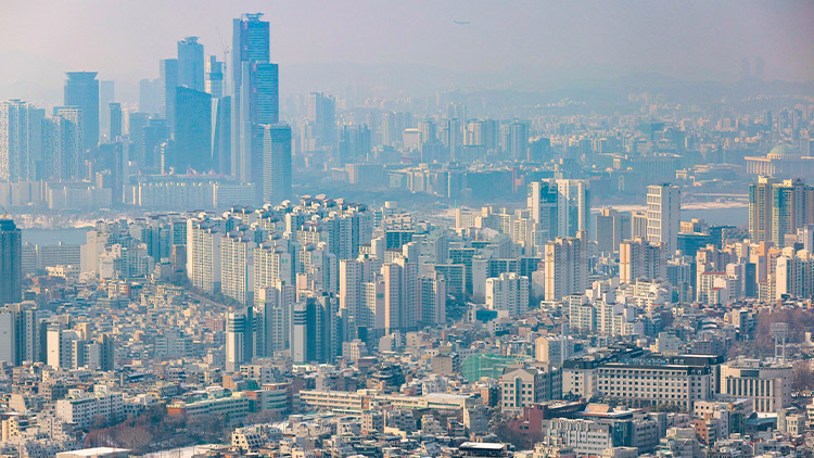 서울 남산에서 바라본 시내 아파트 모습. /연합뉴스