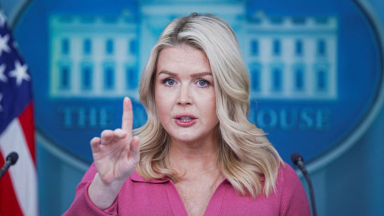 5일(현지시간) 캐롤라인 레빗 미국 백악관 대변인이 백악관에서 브리핑을 진행하고 있는 모습 /REUTERS=연합뉴스