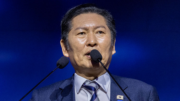 더불어민주당 정청래 대표가 9일 국회 의원회관에서 열린 2026 지방선거 승리 여성 결의대회에서 승리를 위한 여성 공천 확대 방침에 대해 강조하고 있다. /연합뉴스