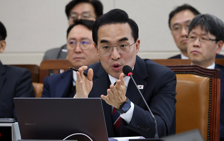 박홍근 기획예산처 장관 후보자가 23일 국회 재정경제기획위원회에서 열린 인사청문회에서 의원 질의에 답변하고 있다. /연합뉴스 