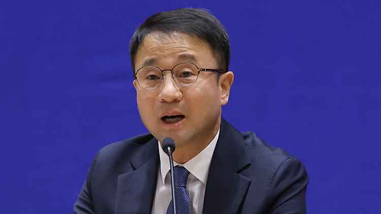 더불어민주당 한병도 원내대표가 30일 서울 여의도 국회에서 열린 최고위원회의에서 발언하고 있다. /연합뉴스