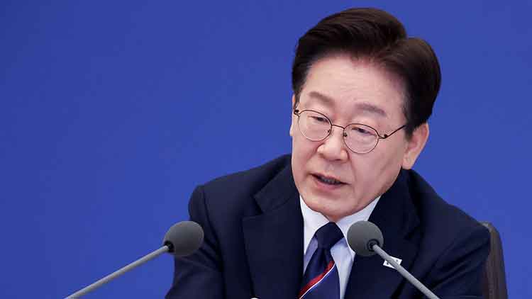 이재명 대통령이 31일 청와대에서 열린 국무회의에서 발언하고 있다. /연합뉴스