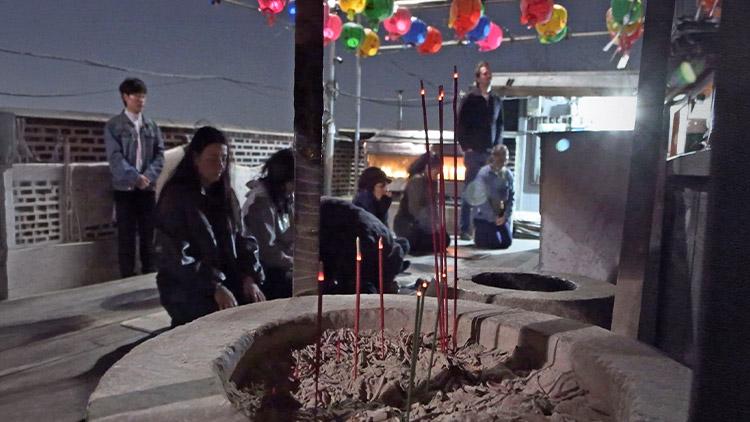 "인왕산 사당이 용하다더니"…무속도 K-컬처?