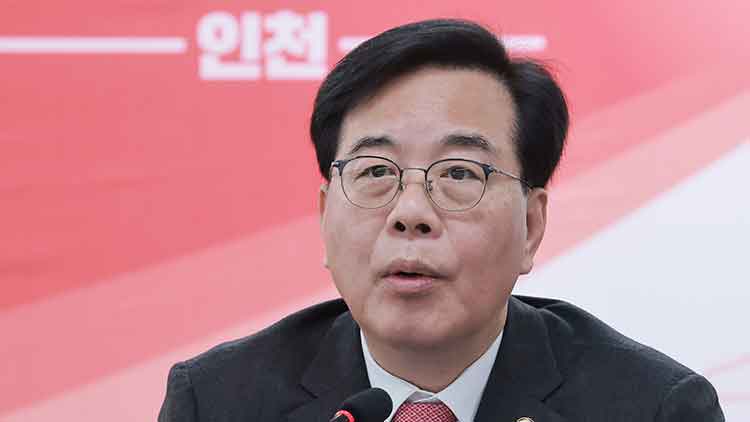 국민의힘 송언석 원내대표가 6일 인천 남동구 인천시당에서 열린 현장 최고위원회의에 참석해 발언하고 있다. /연합뉴스
