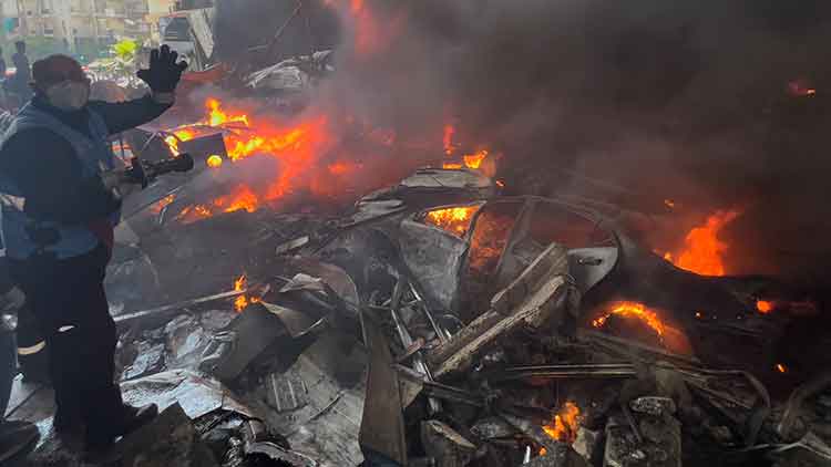 현지시간 8일, 이스라엘의 공습이 벌어진 레바논 베이루트 모습 /AP=연합뉴스