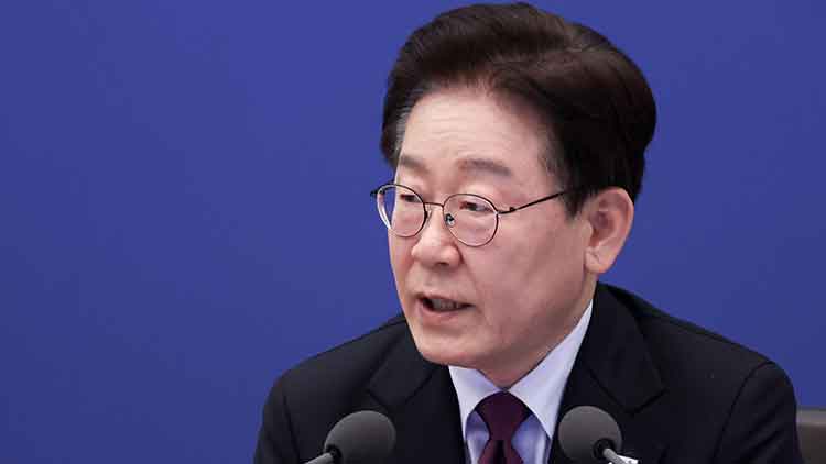 이재명 대통령이 9일 청와대에서 열린 수석보좌관회의에서 발언하고 있다. /연합뉴스