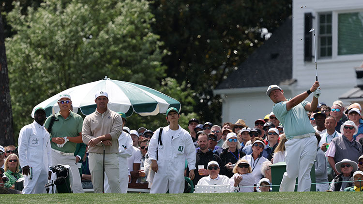 현지시간 8일, 임성재가 미국 조지아주 오거스타 내셔널 골프클럽에서 열린 마스터스 파3 콘테스트에서 '캐디' 송중기와 호흡을 맞췄다. /REUTERS=연합뉴스