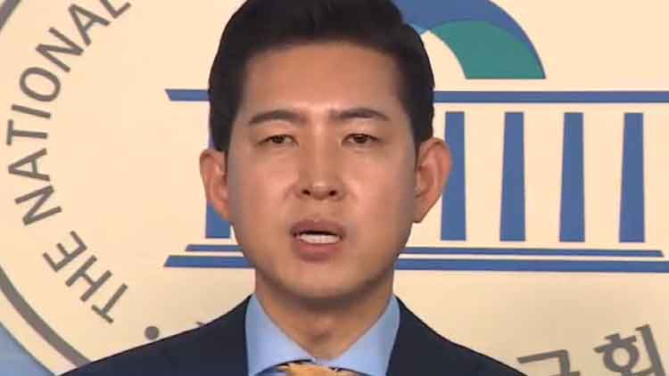 '땅콩 회항' 피해자 박창진 전 사무장이 공항공사 본부장 된 거 알아?