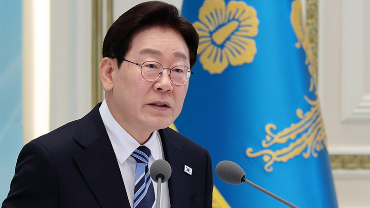 이재명 대통령이 17일 청와대 영빈관에서 열린 공공기관 및 유관기관 업무보고에서 발언하고 있다. /연합뉴스