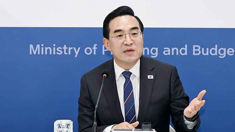 박홍근 기획예산처 장관이 21일 정부세종청사 중앙동에서 열린 기획예산처 출입 기자단 간담회에서 발언하고 있다. /기획예산처 제공