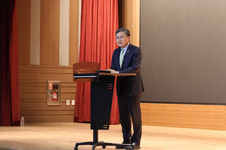 더불어민주당 김윤 의원