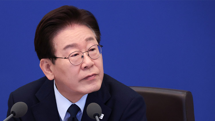 이재명 대통령이 6일 청와대에서 열린 국무회의 겸 비상경제점검회의에서 발언하고 있다. /연합뉴스