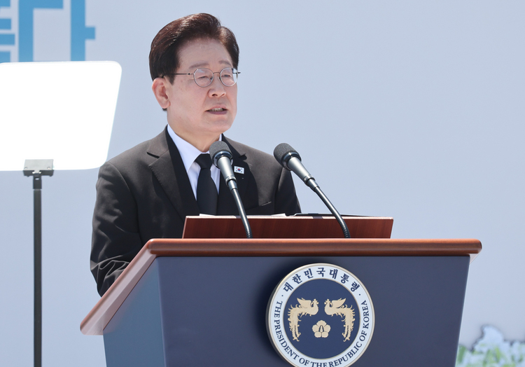 이재명 대통령이 18일 광주 5·18 민주광장에서 열린 제46주년 5·18 민주화운동 기념식에서 기념사를 하고 있다.  /청와대통신사진기자단