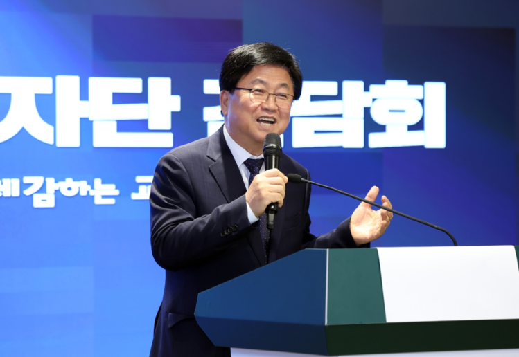 최교진 교육부 장관 / 연합뉴스