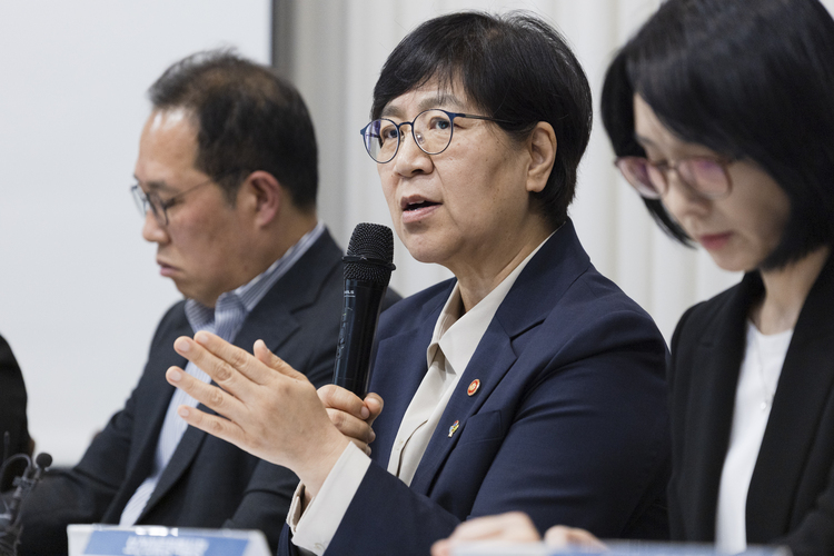 정은경 보건복지부 장관이 11일 출입기자단 간담회에서 발언하고 있다 / 제공 : 보건복지부