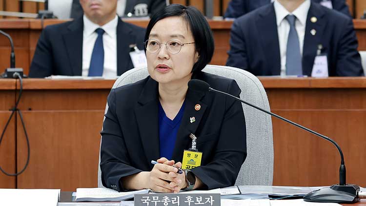 한성숙 국무총리 후보자가 26일 국회에서 열린 인사청문회에서 의원 질의에 답하고 있다. /연합뉴스