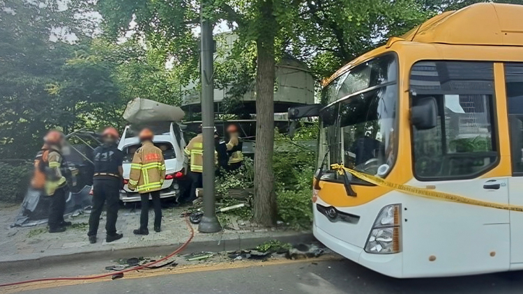 출근길 인도 덮친 벤츠에 30대 보행자 사망…운전자 "급발진" 주장