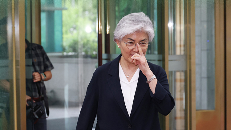 美 "쿠팡 문제 컨트롤타워 어디" 우려…귀국 강경화 '긴급 회의'